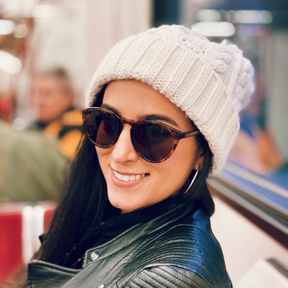 Meet your Posher, Daniela - Picture 11 of 16